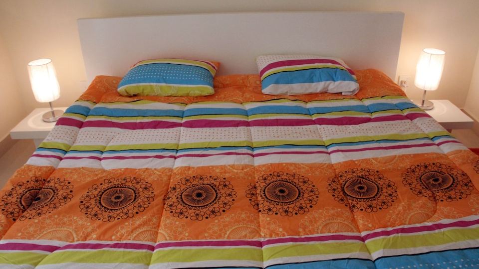 Marine City Service Apartment