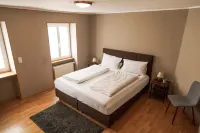 Eifelhotel Im Fronhof Hotel dekat Ernzen