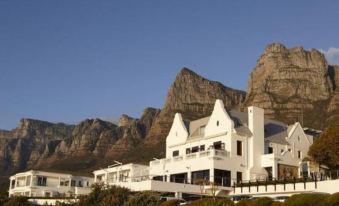 Twelve Apostles Hotel & Spa