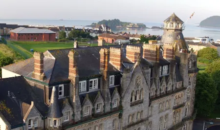 Duke of Cornwall Hotel