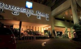 Sierra Burgers Park Hotel