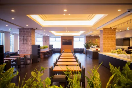 La Vista Furano Hills Hot Springs Отели рядом с достопримечательностью «Frano Elementary School»