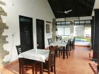 Mayas Beach House Hotels in Mararikulam