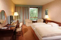 Maritim Hotel Bremen - Pools