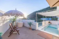 Tongyeong Geudaeagaedrim Dokchae Poolvilla Hotels in 