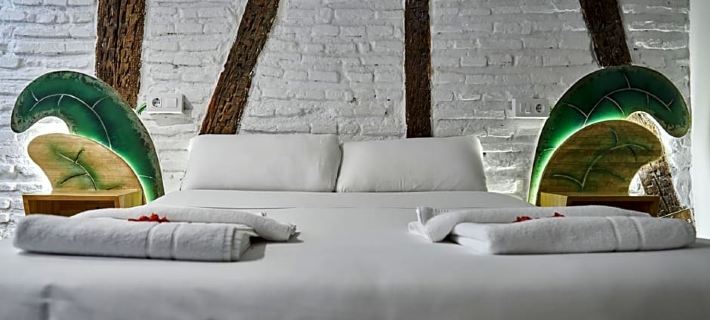 Pensión AliciaZzz Bed and Breakfast Bilbao Hotels in Bilbao