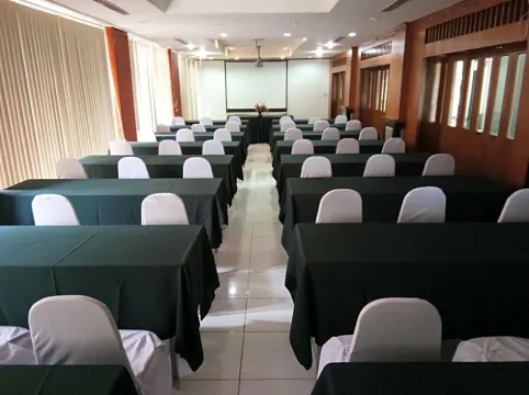 Auychai Grand Hotel Geschäftseinrichtungen Photos