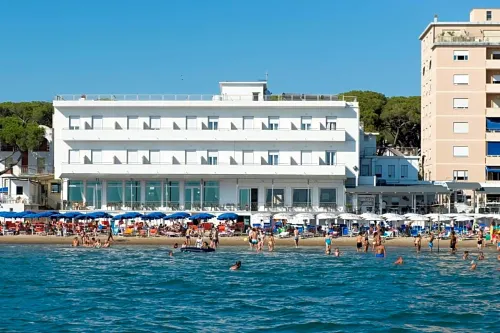 Hotel Parrini - Deniz Manzaralı