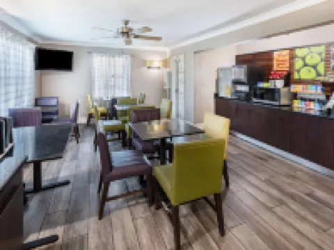 La Quinta Inn by Wyndham Laredo I-35 Hotel di Laredo