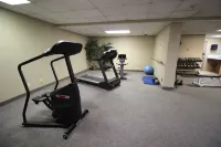 Tunnel Mountain Resort - Gym