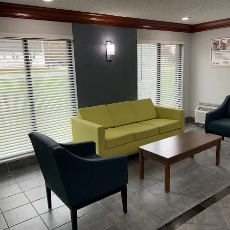 HomeTowne Studios Egg Harbor-Atlantic City Airport