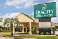 Quality Inn & Suites Near Lake Eufaula - 2-Star