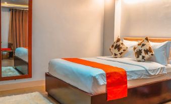 Aya Hotel & Residences
