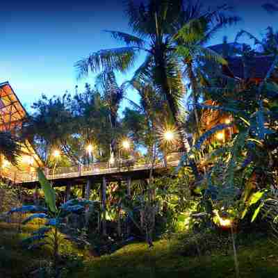 Desa Alamanis Resort Vila Hotel Exterior