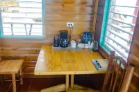 King Lewey's Island Resort - breakfast