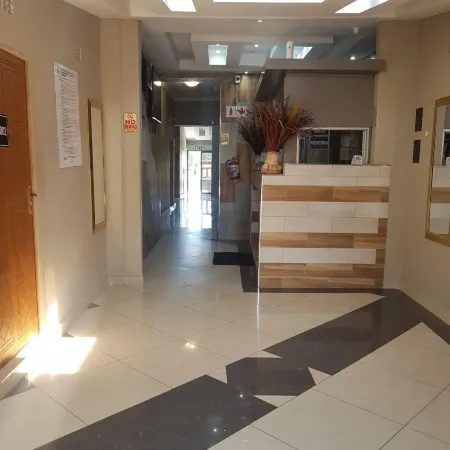 Central Lodge Hotels Отели рядом с достопримечательностью «Торговый центр Killarney»