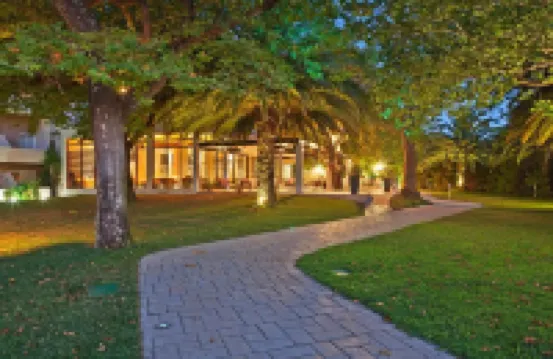 Long Beach Hotel & Resort