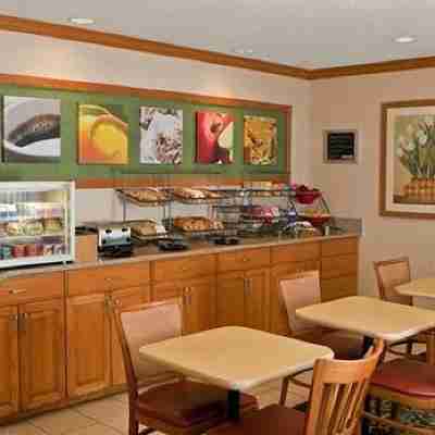 Fairfield Inn & Suites Chicago Naperville/Aurora Dining/Meeting Rooms