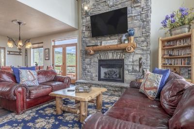 Holiday Home Yard is Kids Paradise! Beach Access! Tons of Space! Photo