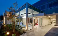 Hotel Lucent Hotels in Atherton
