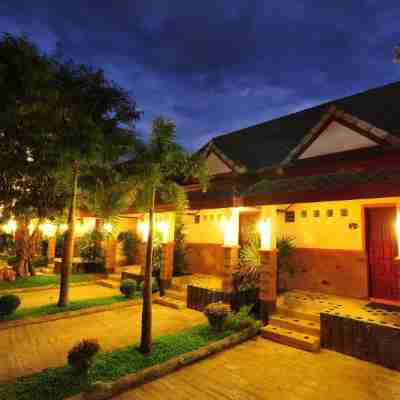 班江燦飯店 Hotel Exterior