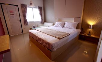 Bearing 26 Hotel