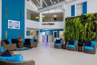 The Atrium Beach Resort and Spa, Ascend Hotel Collection Hotels in Сінт-Маартен