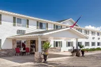 Super 8 by Wyndham Escanaba Hotels in Gladstone