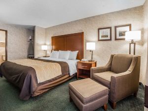 Yellowstone River Inn & Suites