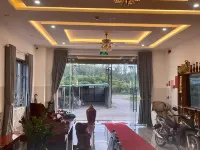 Chien Canh Hotel Hotels in 