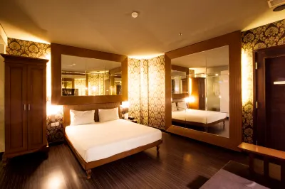 108 Hotel by Him Отели в г. Западная Джакарта