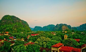 Trang An Mountain View Homestay