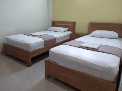 Garden Guest House Hotel dekat Tani unggul