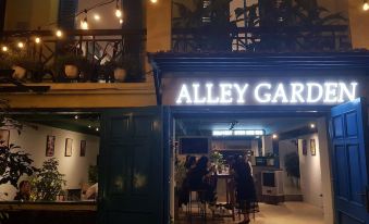 Alley Garden Homestay