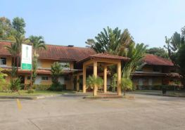 Albrook Inn