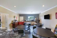 Econo Lodge Inn & Suites Port Arthur Near Sabine Pass - Morgenmad