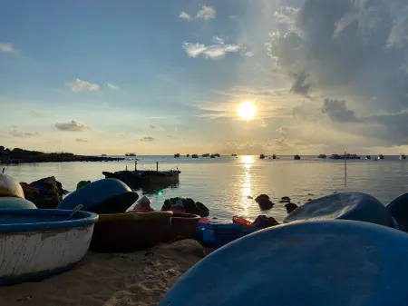 Homestay Thuy Duong Dao Phu Quy Отели в г. Phu Quy