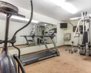 Clarion Pointe Statesville - palestra