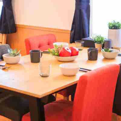 第15繁榮公寓 Dining/Meeting Rooms