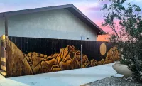 High View Haven - Hot Tub, Fire Pit & BBQ in Joshua Tree! 4 Bedroom Home by RedAwning
