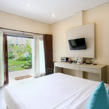 La Cecile Hotel & Cafe Komodo