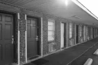 Richmond Motel - 2-Star