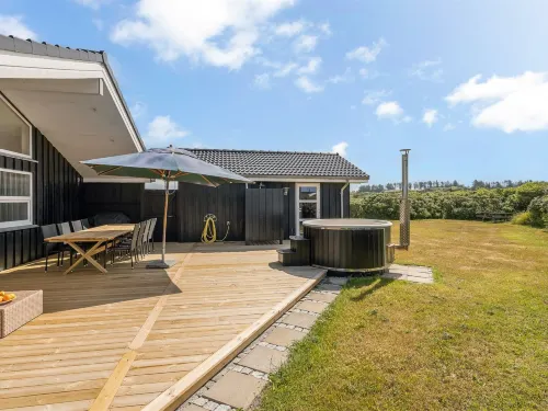 "Lex" - 150m from the Sea