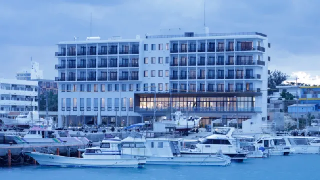 โรงแรมโลคัส