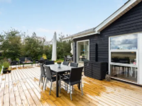 "Ika" - 600m from the Sea Hotels in Saeby