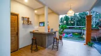 Aura Dormitory House Ubud