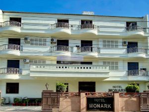 Hotel Monark