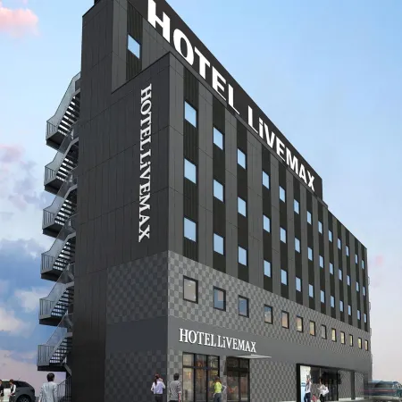 HOTEL LiVEMAX Takamatsu Eki Mae Отели рядом с достопримечательностью «Башня Символ»