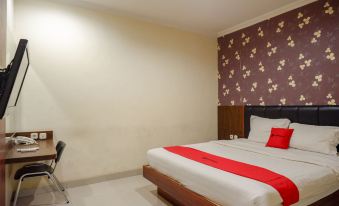 RedDoorz Plus at Grand Pacifik Hotel Makassar