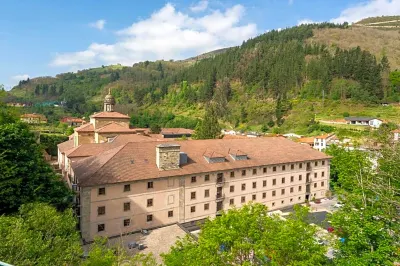 Parador Monasterio de Corias Hotel a Fuentes del Narcea
